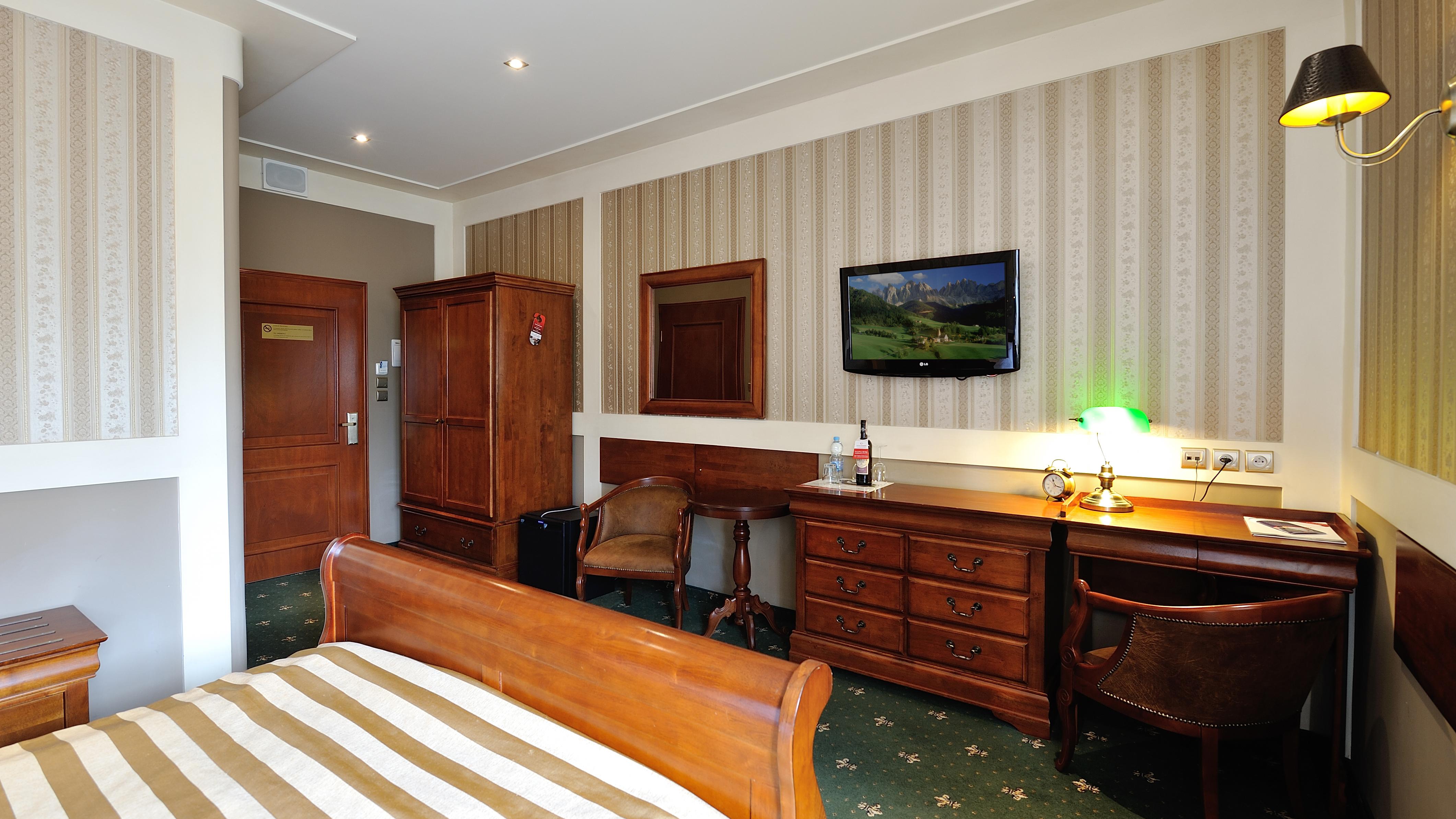 Hotel Diament Arsenal Palace Katowice - ホジューフ エクステリア 写真