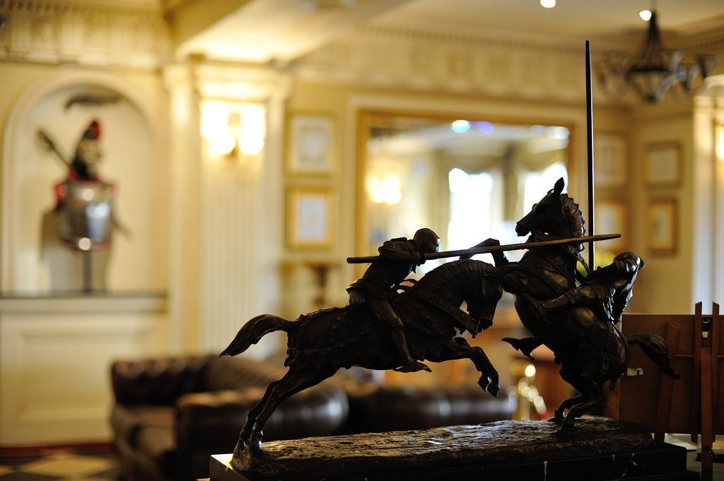 Hotel Diament Arsenal Palace Katowice - ホジューフ エクステリア 写真