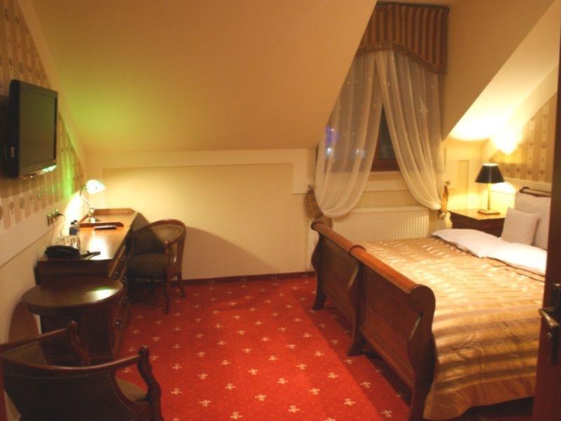 Hotel Diament Arsenal Palace Katowice - ホジューフ エクステリア 写真